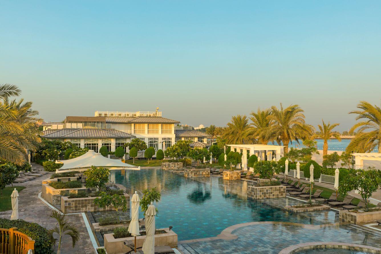 st-regis-main-pool-1