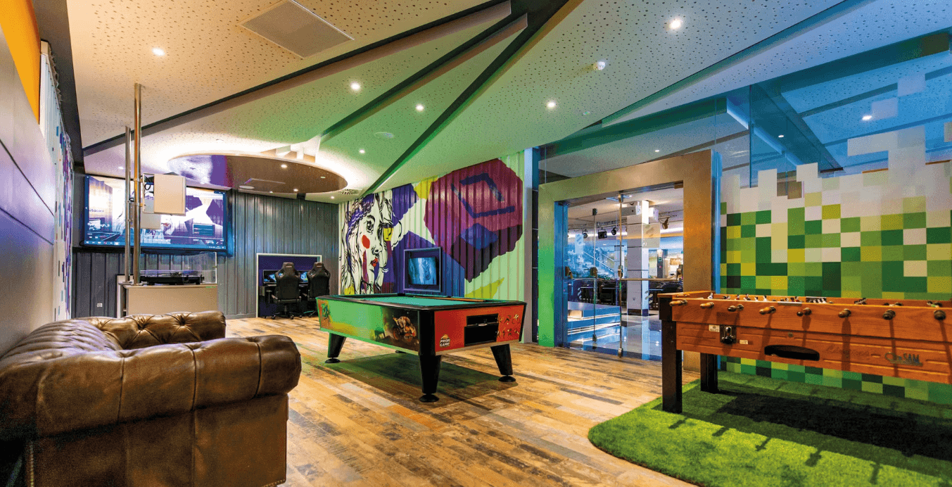 spring-hotel-games